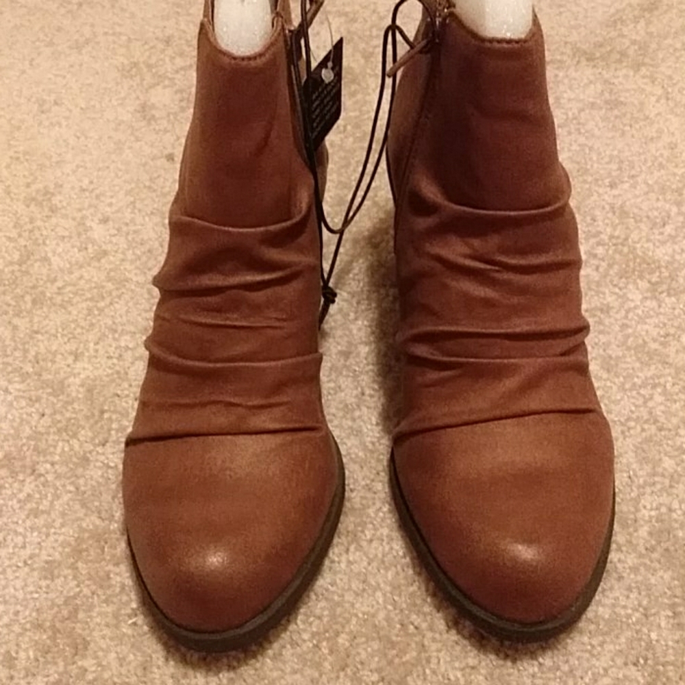 Shoe